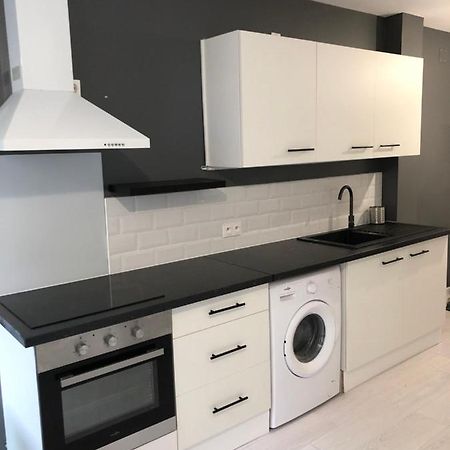 Cosy Appartement Au Plein Centre De Ruffec Eksteriør bilde