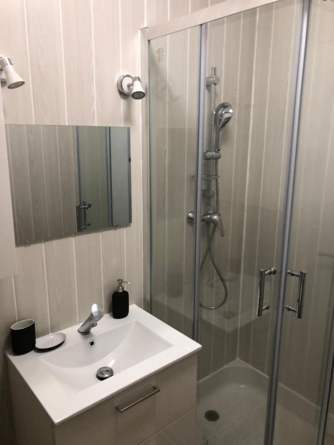 Cosy Appartement Au Plein Centre De Ruffec Eksteriør bilde