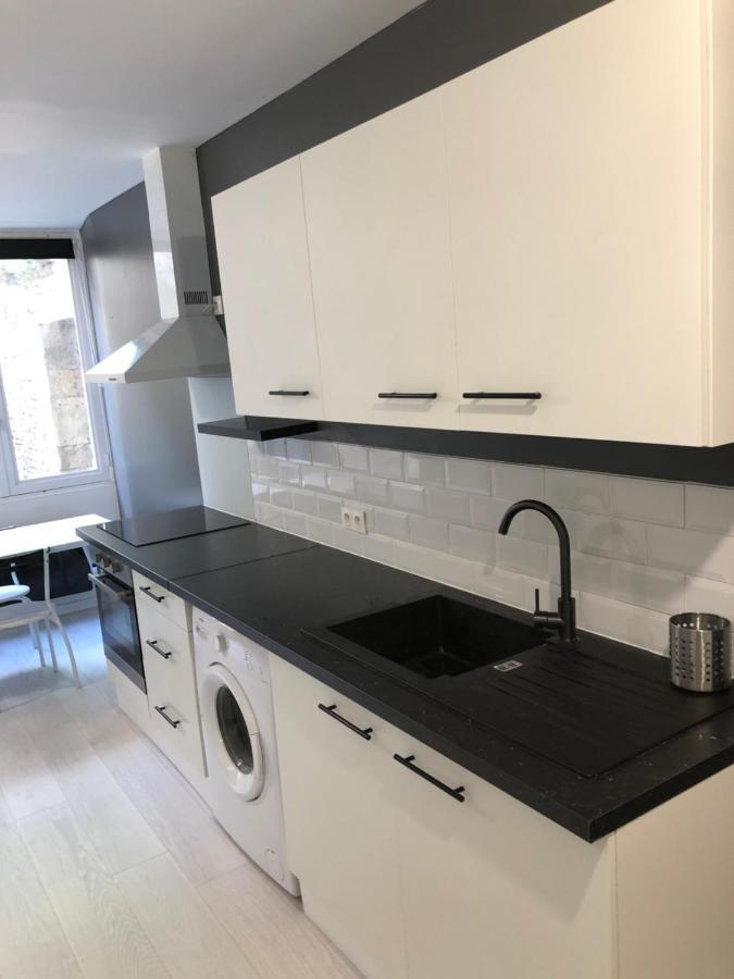 Cosy Appartement Au Plein Centre De Ruffec Eksteriør bilde